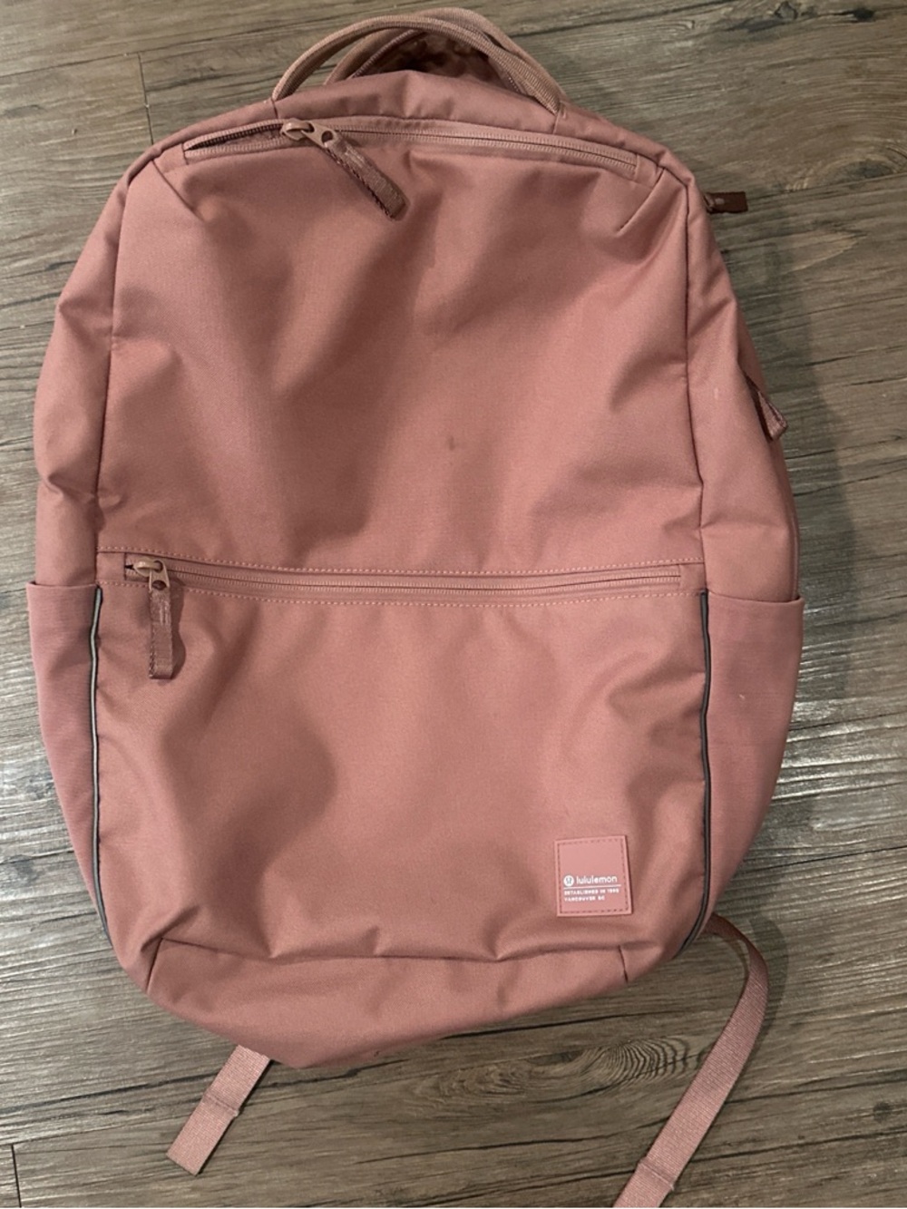 lululemon athletica 22L Backpack